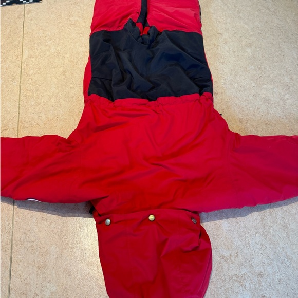 Unisex Helly Hansen one piece ski suit. - Picture 5 of 6